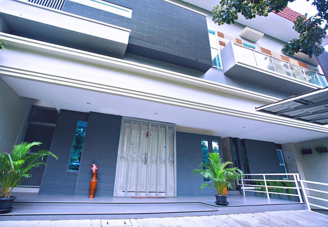 บลอสซัม เรสซิเดนท์ บล็อกเอ็ม Hotel จาการ์ตา ภายนอก รูปภาพ